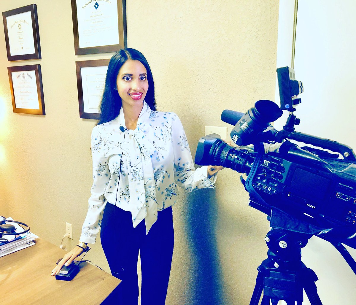 DrDeepaVerma's tweet photo. Taping for the news @BN9 https://t.co/6kMrstIffO