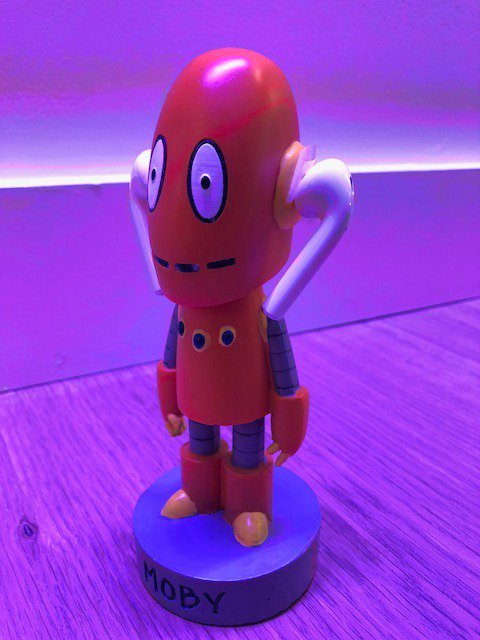 moby robot toy