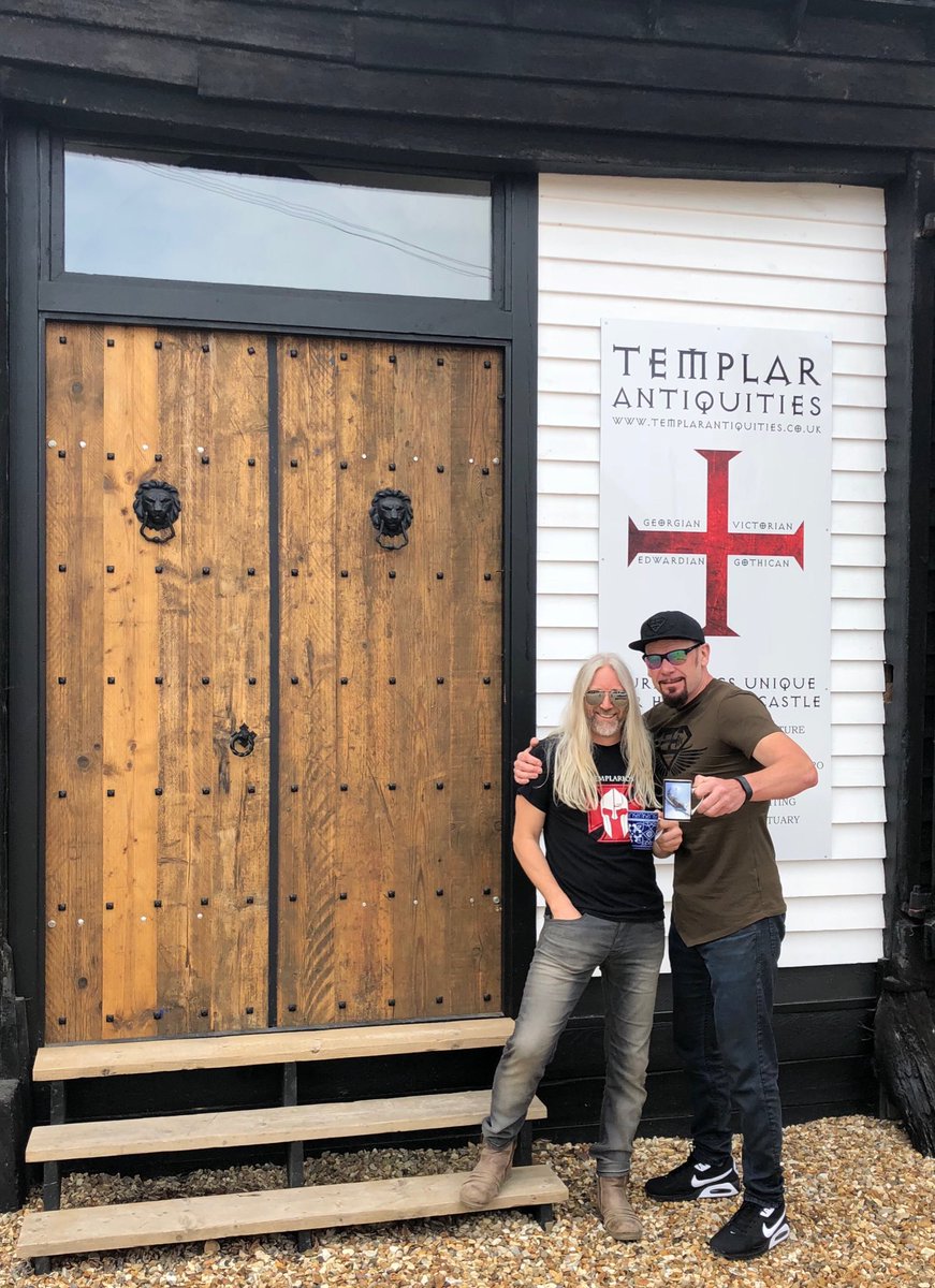 Benji Reid rocks and so does <a href="/templarantiques/">Templar Antiquities</a> the original knight cave with treasures for the ladies. Go see! <a href="/ExposureOnStage/">Exposure The Musical</a> #gothic #fabulousities! #swordcoin
