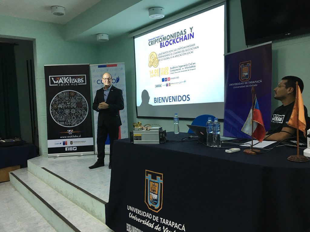 wakilabs's tweet photo. Sergio Rivera , MBA en Administración y CEO de LeaderGroup está hablando de la historia y el concepto de Criptomonedas y Blockchain #Arica #UTA #Corfo https://t.co/l5CYOd4tLC