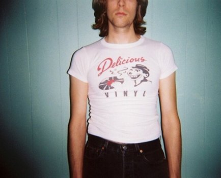 #TBT to the interview/article written about Dead Media Tapes in 2008! "Analog music relies on actual iron oxide molecules and their magnetic fields to hold its sound. Digital doesn't imitate the human ear the way tape does." #analogmusic 
arktimes.com/arkansas/raisi…