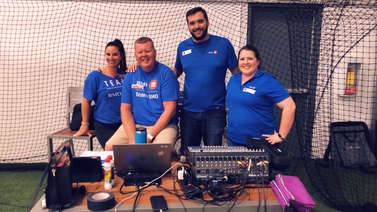 TammyFaddoul's tweet image. All the planning for Windsor’s first-ever wellness event was was worth it!  Surrounded by a sea of BMO Blue. #bmocares #beingabetterme #windsor #wellness #maketimeforyou @PearsonJP1 @SharonKSlade @WilkerMelissa @melvdub @BarkerMerz @JimInglis5