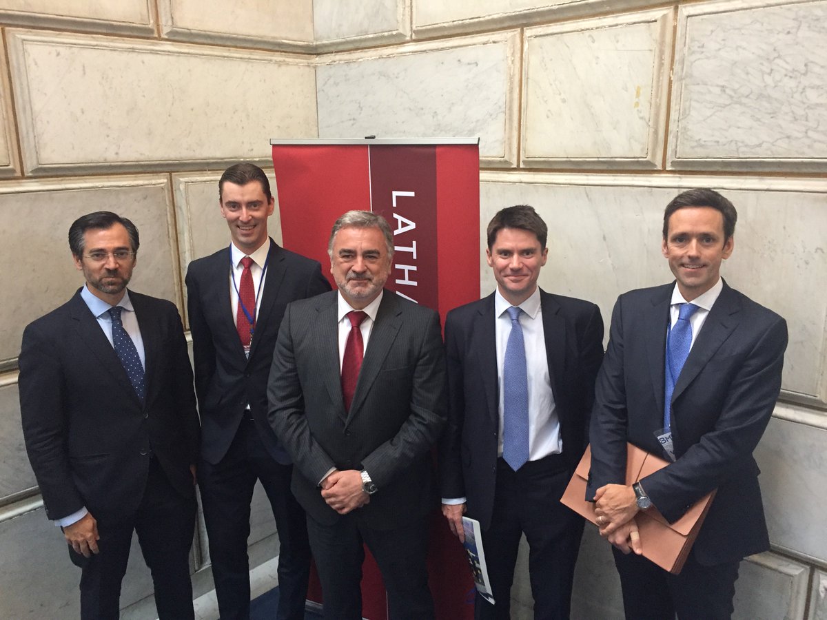 Working At Latham & Watkins - Zippia