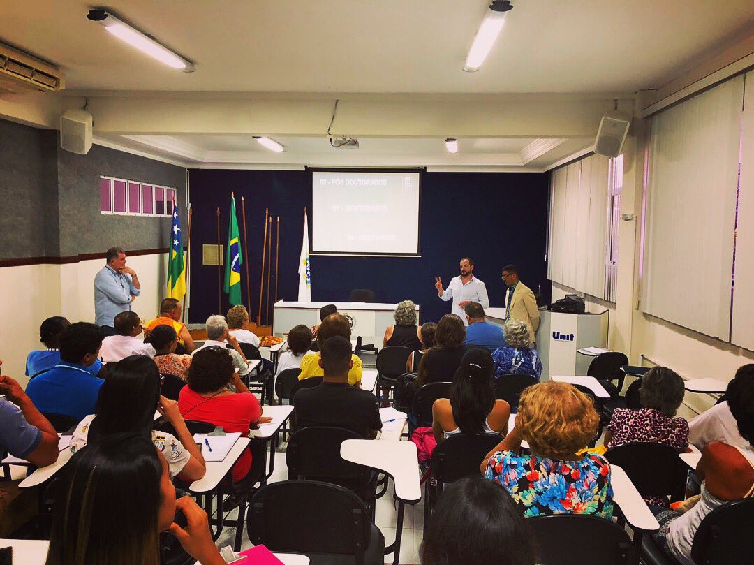 pablojmarcos's tweet photo. Junto al Dr. @esteliodantas Seguimos trabajando con fuerzas en el proyecto MASTERFITTS: Programa de Acondicionamiento Fisico para la Salud de los Mayores #unit #Labimh #posdoc #Gisaffcom #Ucam https://t.co/2gyJIgCohQ