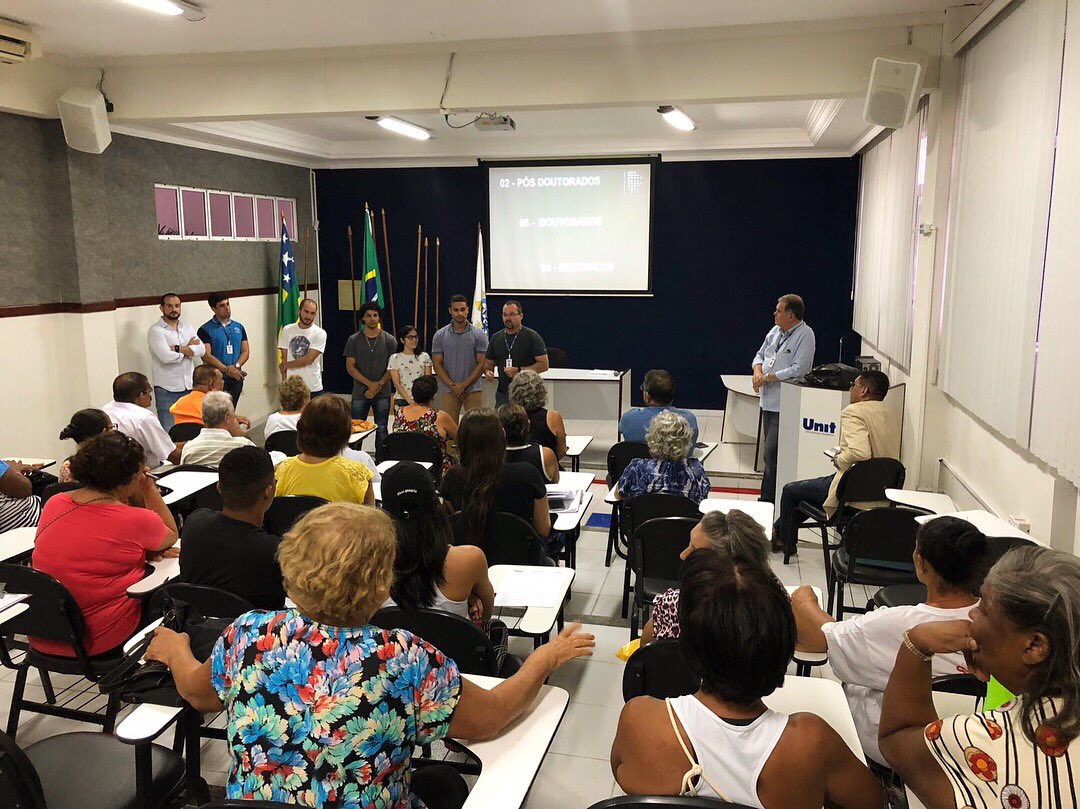 pablojmarcos's tweet photo. Junto al Dr. @esteliodantas Seguimos trabajando con fuerzas en el proyecto MASTERFITTS: Programa de Acondicionamiento Fisico para la Salud de los Mayores #unit #Labimh #posdoc #Gisaffcom #Ucam https://t.co/2gyJIgCohQ