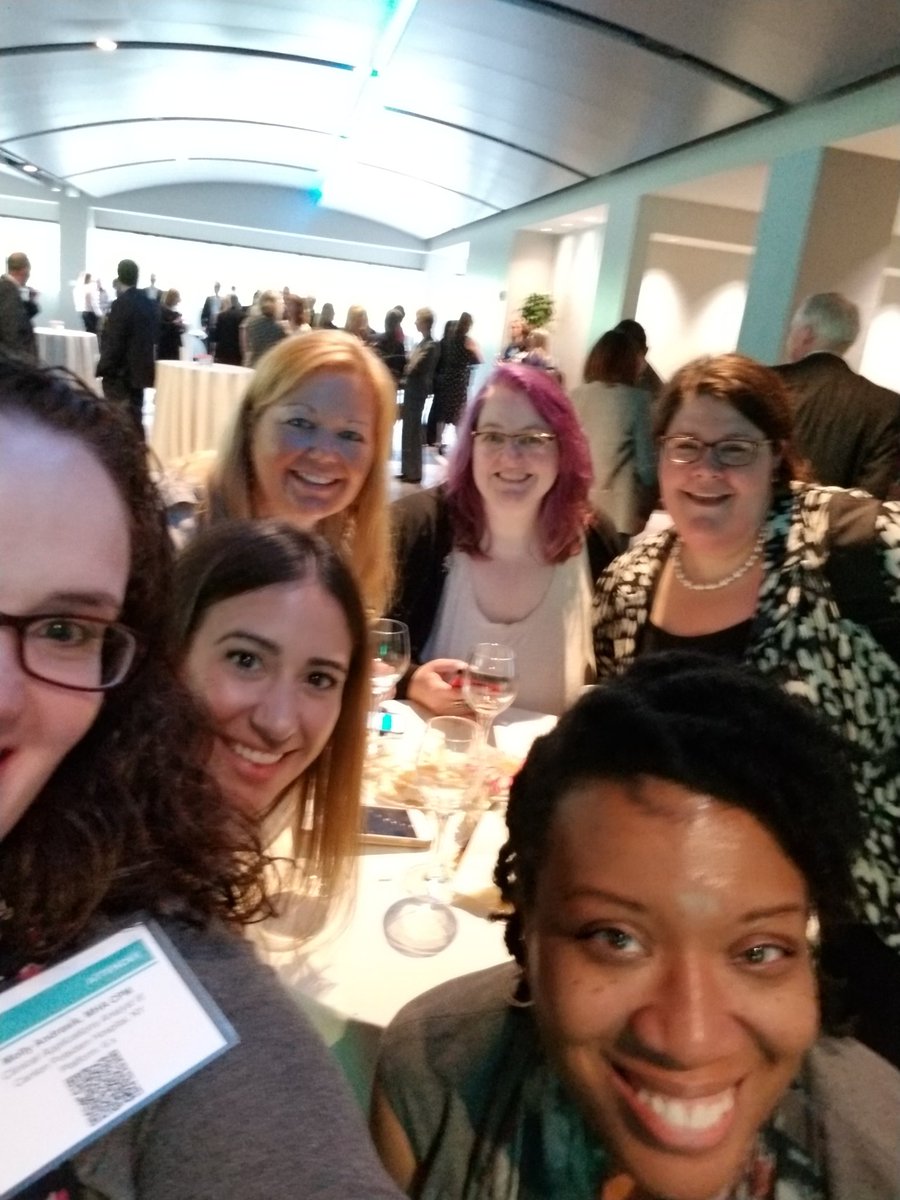 MollyAndrasik's tweet photo. Learning how to use Twitter from these fabulous MT ladies #Meditech  #MNHC2018 https://t.co/YGxlZVztLh