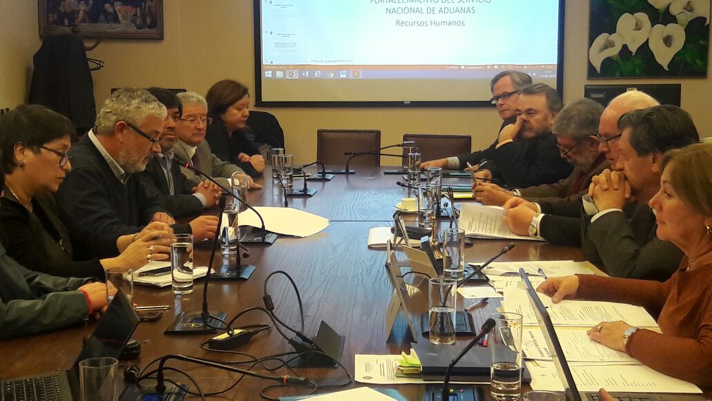 Asociación Funcionarios de Aduana tweet media