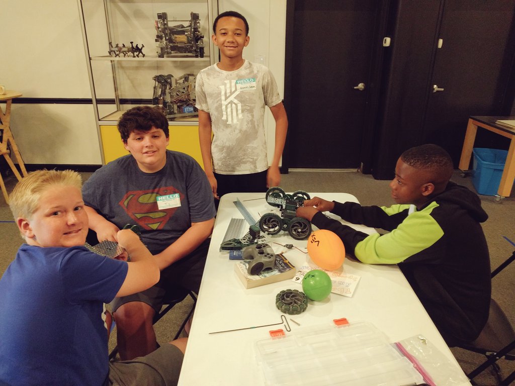 DevCatalyst_CO's tweet image. Day 2 of Robotics Camp @attheCO is in the books! Whose design will reign supreme? Only tomorrow&apos;s team competition will tell! 🤖🏆 #robots #VEX #DevCatalyst