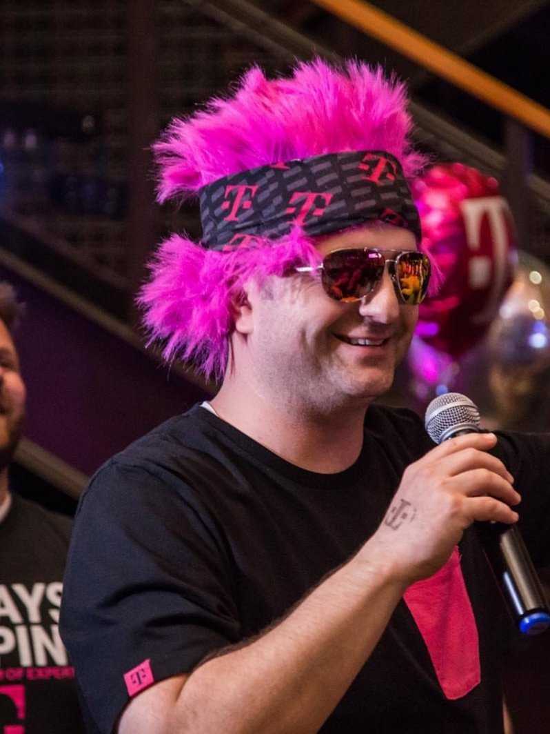 dodgehappy's tweet photo. Happy 14th anniversary with T-Mobile to this guy!! @CurtisBills you are an amazing leader, congrats! You make Care #FamousforCare https://t.co/98hEbxMoxW