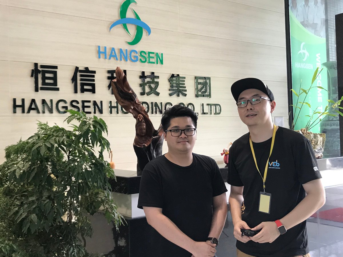 VEB_offical's tweet photo. [Vape Expo Beijing] 2018]Our exclusive video program, the first station came to HANGSEN.
#vape #vapexpo #vapeproduct #vapereview #review #vapechina #chinamarket #vapexpobeijing #veb #ceqc #hangsen https://t.co/nssbzs6K5k