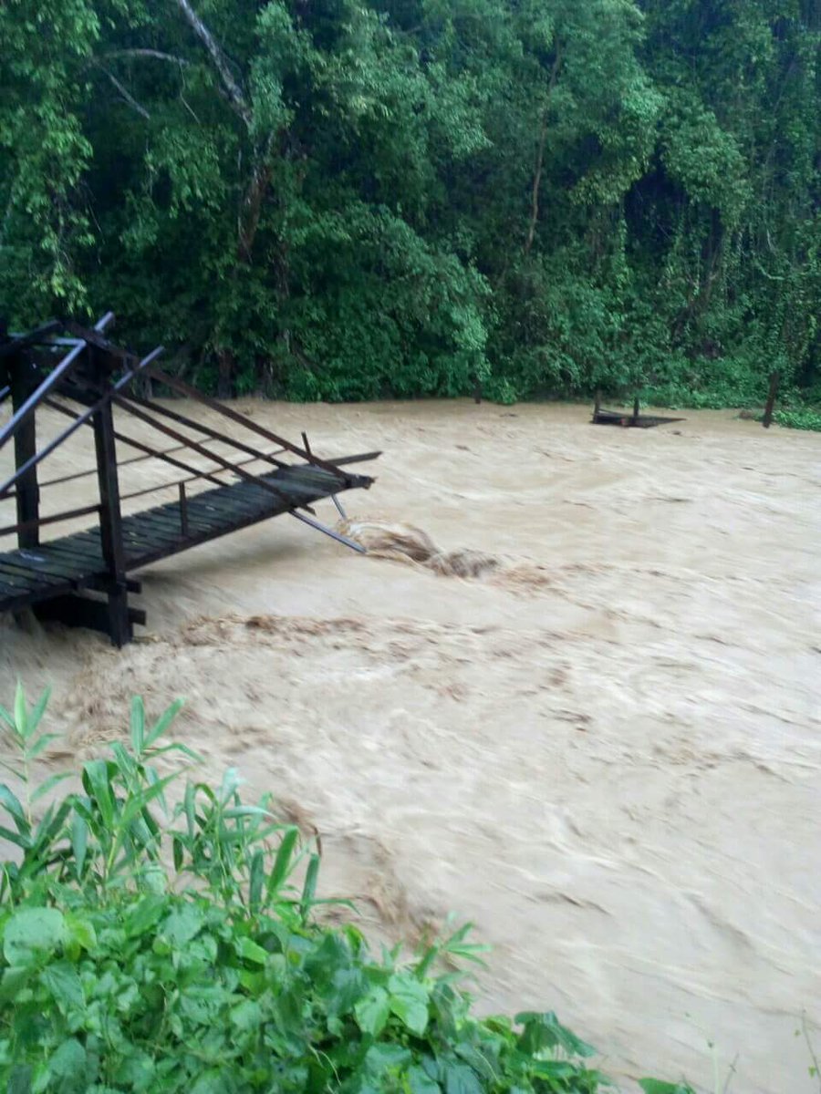 AungNaingLinn13's tweet photo. The bridges in #Ngaphe township were destroyed by #Flood_and_Disaster. https://t.co/ppmAodabax