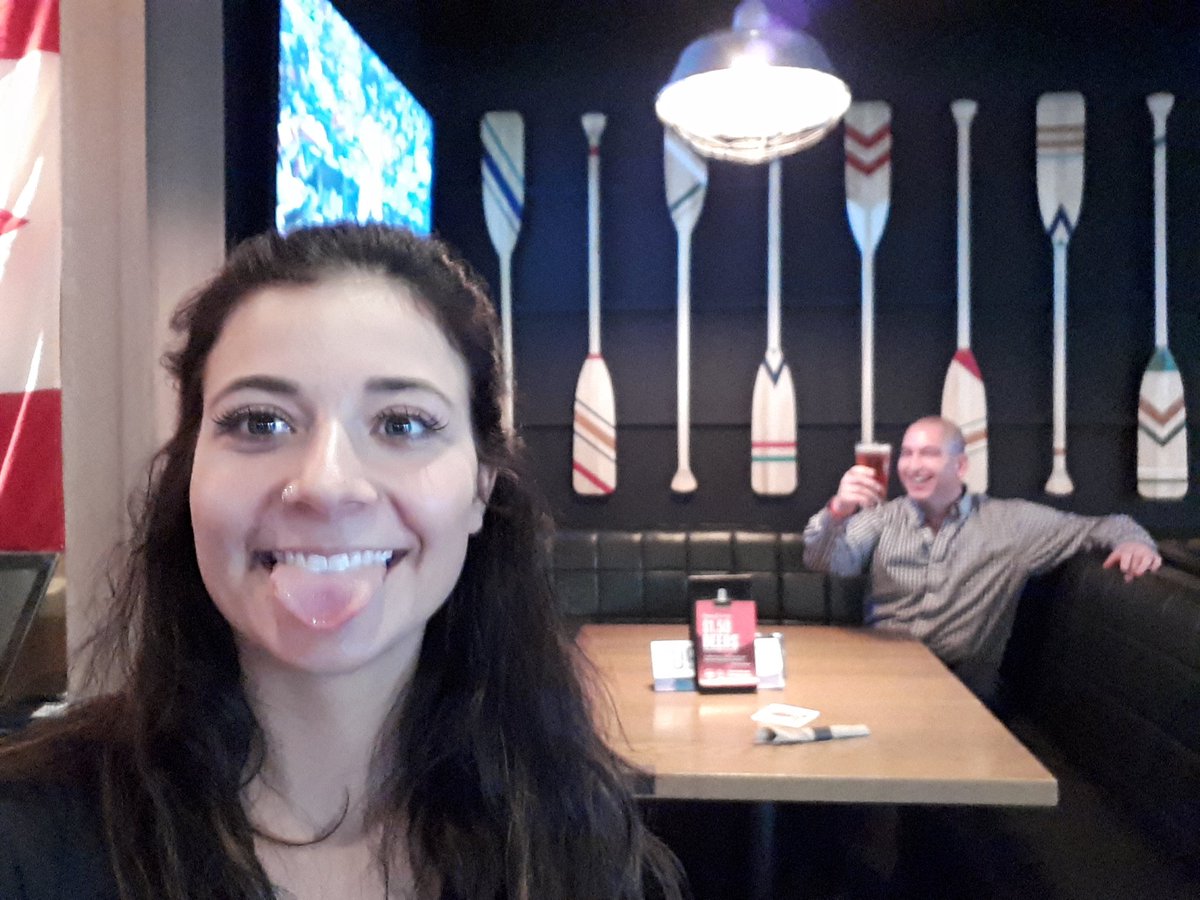 deadpetland's tweet photo. When @HudsonsPub insists you take a booth and it almost feels like home. #HappyAtAnyHour #EverythingIsComingUpChad #ChadIsTipsy https://t.co/x0RR1Nv9nQ
