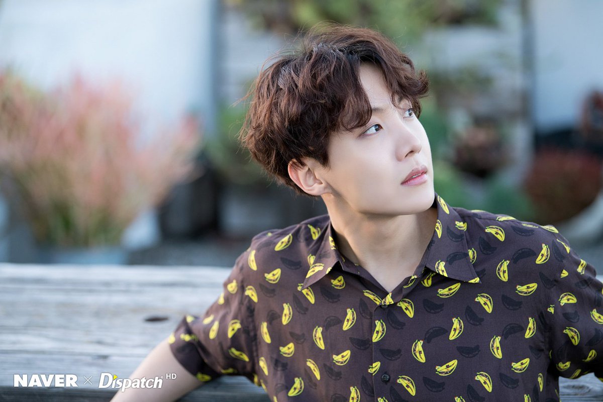 BTSVenezuela_'s tweet photo. @BTS_twt @BTS_twt x Dispatch para celebrar los 5 años de BTS.
Distrito de Arte en LA.
#JHOPE (2/5)
➡https://t.co/b3mBsL8jVZ
#5theFlowerPathWithBTS https://t.co/4ej42Q94XF