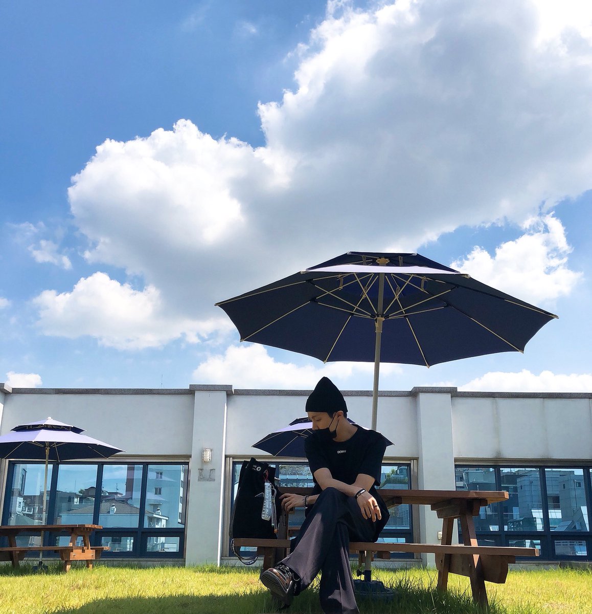 seoulochka's tweet photo. Глядя на эту фотку у меня в голове сразу играет Дейдрим
#2018BSTFESTA https://t.co/3JgmWQDg1A