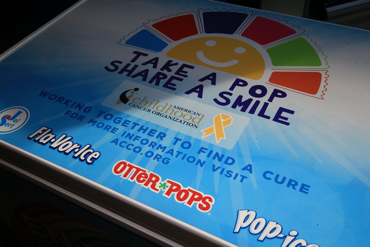 accorg's tweet photo. Thank you Jel Sert for hosting a #PJammin #4KidsWithCancer event for the 3rd year in a row! Last week, we welcomed 42 children and family members to #MainEvent outside of #Chicago for an evening of fun playing games at the arcade! Learn more at: https://t.co/hEkrLHyDcI https://t.co/vDp79qRH8k