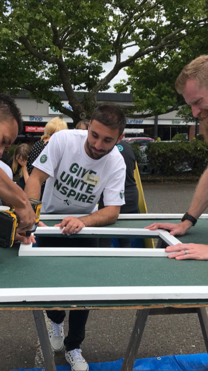 PTStandTogether's tweet photo. Teamwork makes the dream work! Vytas @McIntoshKendall @JMulligan7 @jambga_juice &amp; @natborchers joined sponsors &amp; volunteers to build a @timbersfc Playhouse with @habitatpdxmetro ! 😍🏠🎨 #RCTID #STWeek @newrelic https://t.co/rLxCMQMboK