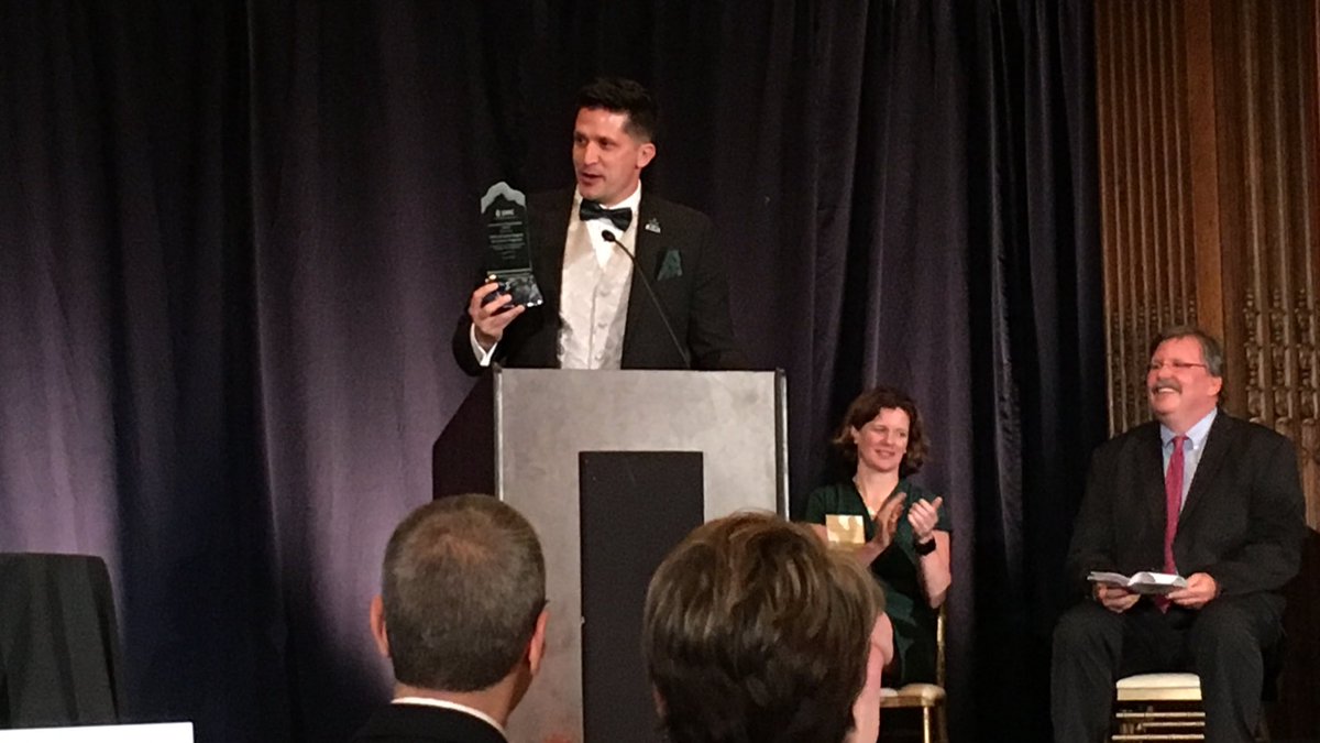 greenphilly_'s tweet photo. The @Eagles receive the industry innovation / corporate #sustainability award at the #PECDinner2018, right before they receive the #SUPERBOWL rings. #priorities #green https://t.co/IhvTmnEzig