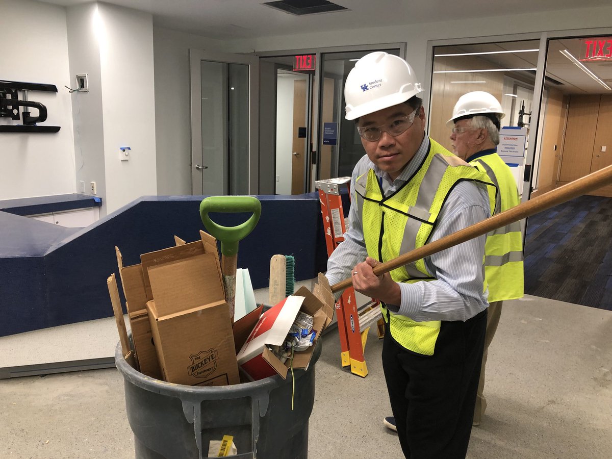 DrMikeUK's tweet photo. Thought I was going to a social gathering at #UKAAWorkshop18 and they put me to work! #bbn https://t.co/9JVaD3hXQP