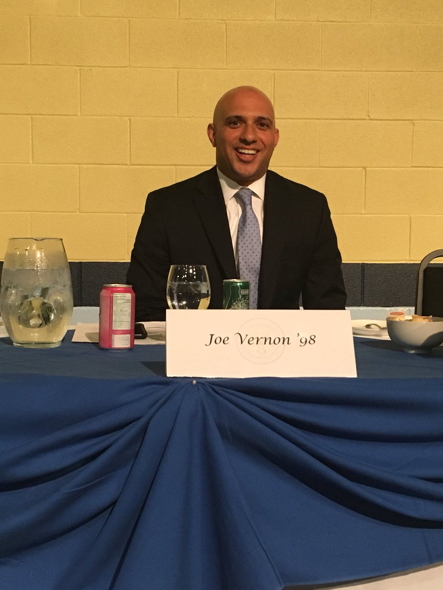 walsh1852's tweet image. SMCS athletic awards banquet celebrating athletic achievement and excellence. St. Michael’s is blessed to have so many fine student / athletes wearing the M for SMC. Three former athletes that have returned to help us celebrate Andy Chiodo ‘03, Joe Vernon ‘98 and Akeel Lynch ‘12.