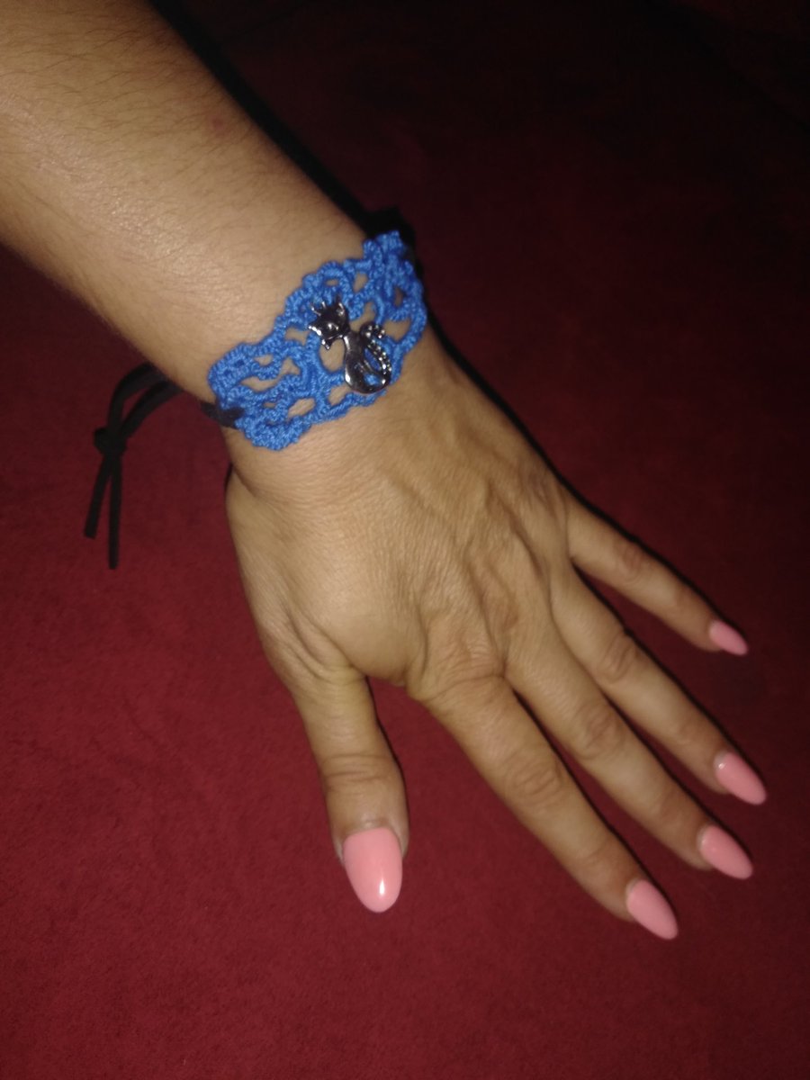 BooTheDeafKitty's tweet photo. We will be raffling off one of these great bracelets during the party! #boogotchaday #pawty #anipals #cats #kitties #boothedeafkitty https://t.co/ilnok5Wzif