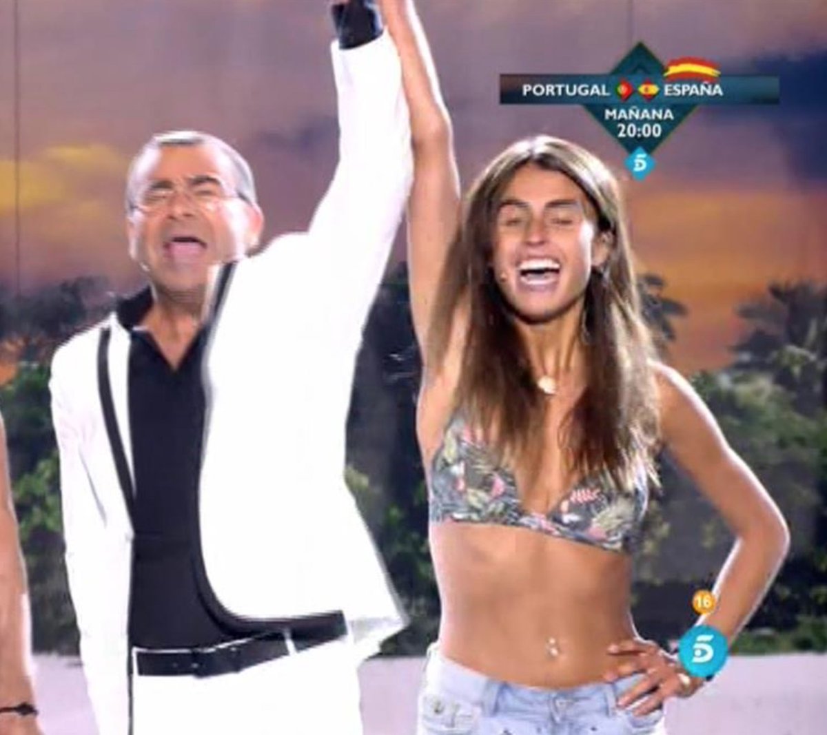 Gastako's tweet photo. SOFIA SUESCUN, PRIMERA PERSONA EN GANAR LOS DOS REALLITYES MÁS IMPORTANTES DE LA HISTORIA DE LA TV

GANADORA DE GH 16
GANADORA DE SV 2018

GANADORA MÁXIMA DE LA TV!!!!!

#SVFinal2 https://t.co/8qM9nFwHBl