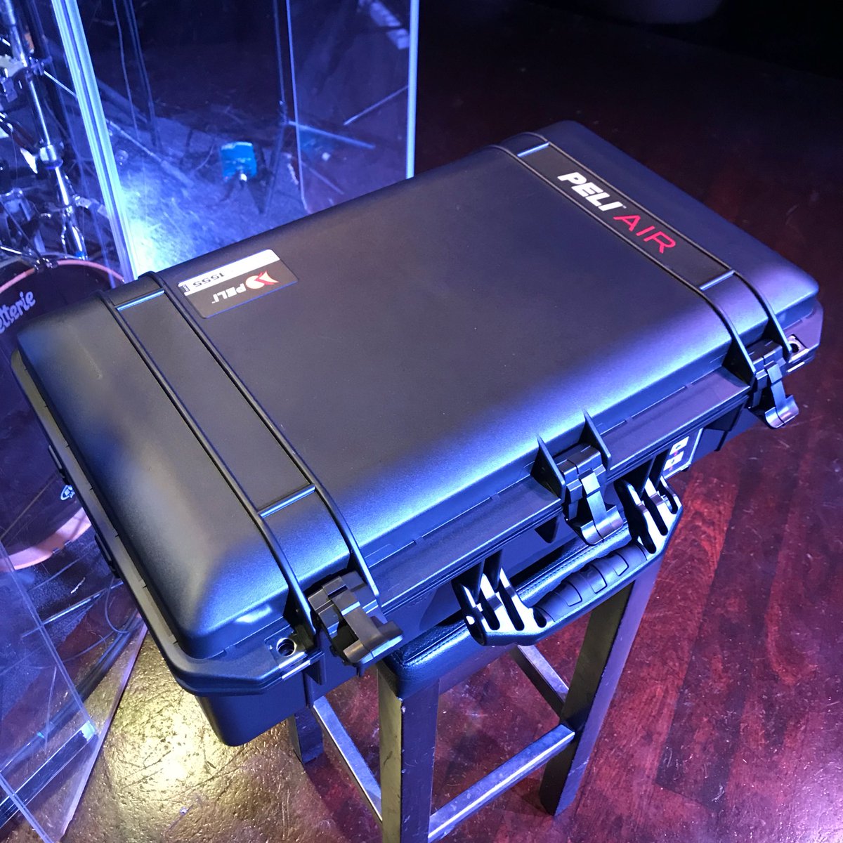 DALEYmusic's tweet image. READY 🎤

#TourLife #PackLight #AKG  #Peli