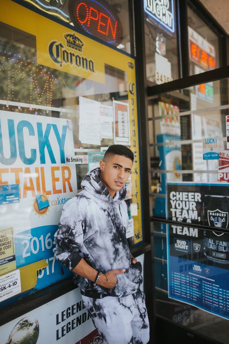 Jdiamondisme's tweet photo. Got that good good?
@fashionnovamen
#FASHIONNOVAMENS
QUE HOODIE - BLACK/WHITE
QUE JOGGER - BLACK/WHITE
πΈ:@ericacervantezphoto https://t.co/eIUVOpP1PI