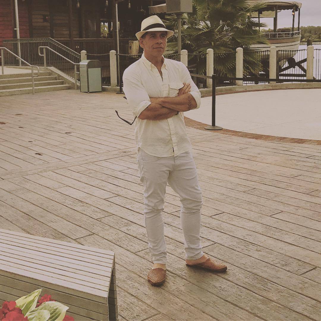 ChapelHats's tweet photo. Our men's hats are always on trend! Take some style tips from @leandrohassum and get your dad one of our trilby hats for Father's Day! https://t.co/eW6IofXGdc