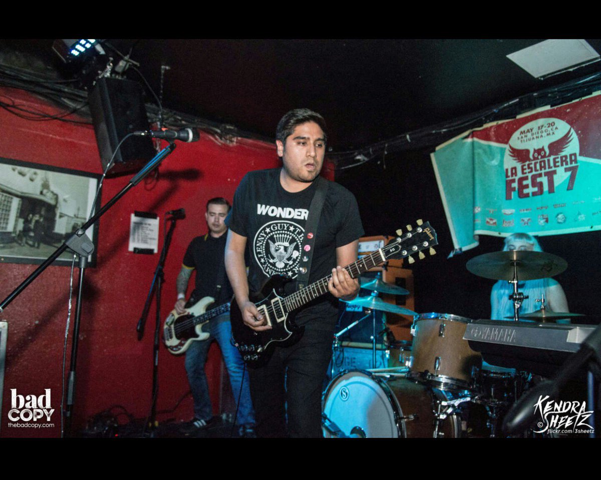 NewWayOn's tweet image. Head over to #thebadcopy and check out the sweet review they did of night 2 at La Escalera Fest! Many many thanks for the very kind words 💙
#laescalerarecords #newwayon #nwo
thebadcopy.com/show-reviews/l…

@stephpresz @Jacque_NewWayOn @brownbdc