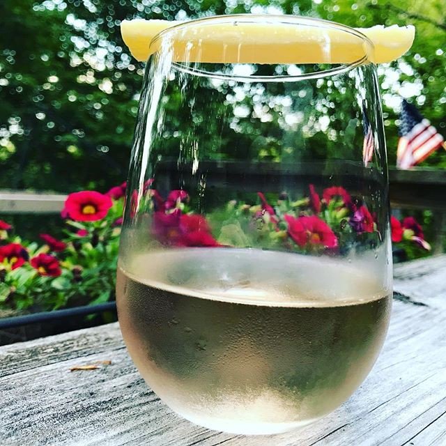 Wine with a view? Don’t mind if I do! 🍷
.
.
#writerslife #momlife #wine #love #cheese #mountainlife #booklover #authorsofinstagram #aut...