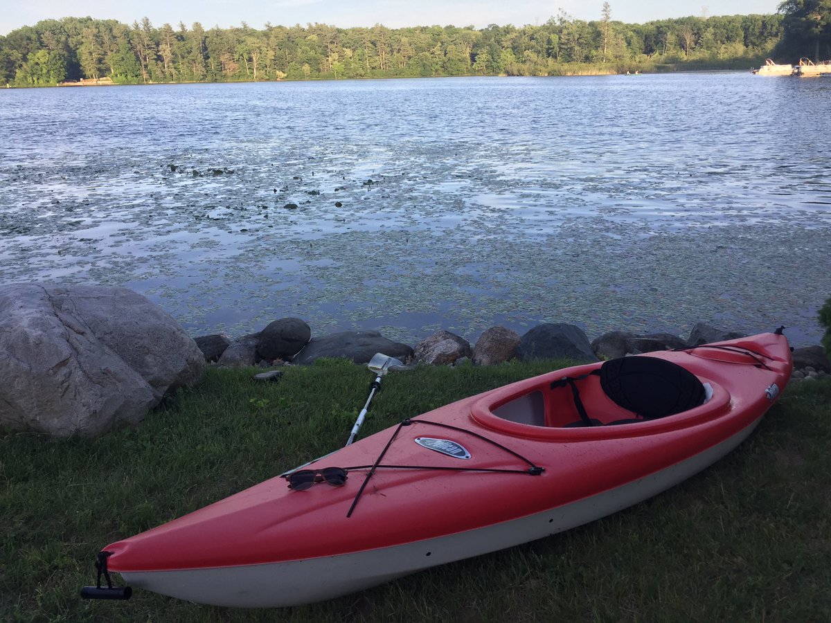 AmandaaaCar's tweet image. Never thought I'd say, "brb, kayaking to my yoga class!"
#PureMichigan
#MichiganSummer