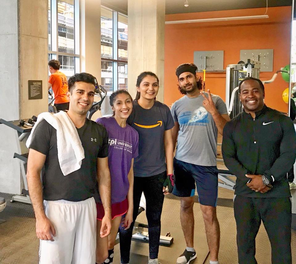 GuidedFitness's tweet photo. Kinects Tower residents having fun and getting stronger during Better Body Bootcamp with coach Elijah this week!

Learn more about Elijah and get started with him at the link below.

https://t.co/WQDUA9mnkx https://t.co/wxfTuX7pKd