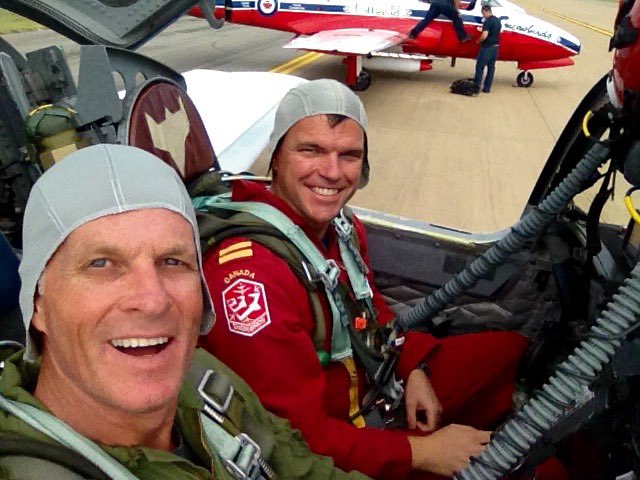 cbs11doug's tweet photo. #ThrowbackThursday #the5jet ⁦@CFSnowbirds⁩ That time Capt Brett Parker shared what it’s like in the center of the 9 ship flight! #formationfun #eh! https://t.co/mgzpa2HsI2