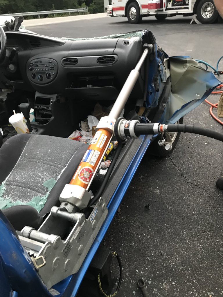 antoniafire's tweet image. Antonia Fire crews doing a little vehicle extrication before the storm rolled through the area.