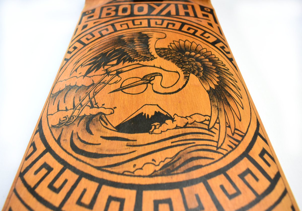 A custom design done with Japanese influence ✒️ Message us if you's like a board design #Booyahboard #longboard #booyahdesign #crane #freedom #japaneseinfluence #handdrawn #customdesign #deckart #board #longboardart