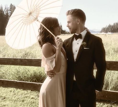 enews's tweet photo. It happened for Maks and Peta. It happened for Val and Jenna. Now we only have one more #DWTS couple that we NEED to get engaged. We're looking at you, @derekhough &amp; @Dance10Hayley. 💍 https://t.co/SCzaTcSf8G https://t.co/ah5iJset5c