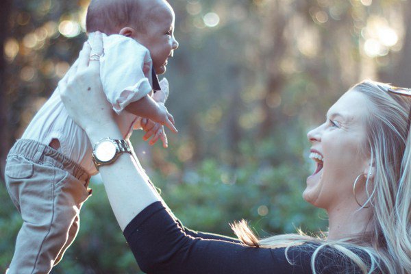 MayaryaOfficial's tweet photo. Four Ways to Have Fun with Your Baby https://t.co/crcAlHasf7 https://t.co/S13NykBM8i