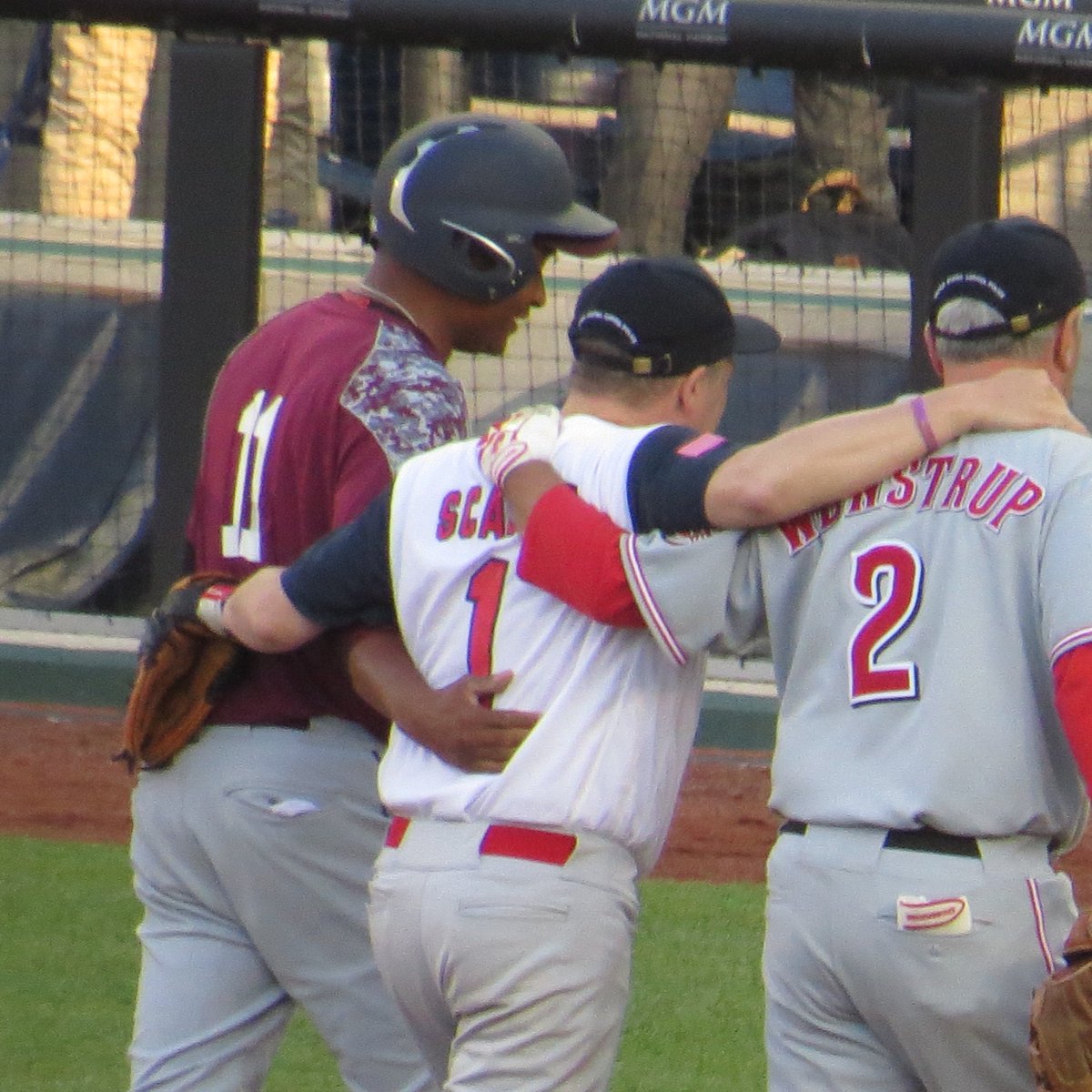 greggiroux's tweet photo. A few photos from tonight's Congressional Baseball Game. #cbg18 https://t.co/SL4BRFWwyl