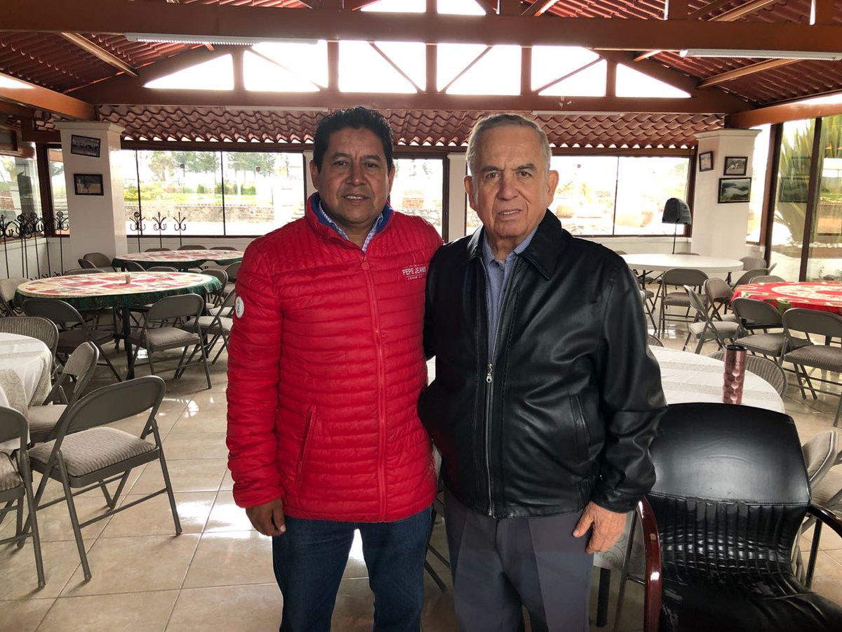 PepeTejedaC's tweet photo. Agradezco al General Mario Ayón por su apoyo en la planeación de nuestra estrategia para reforzar la #seguridad de #Amozoc. Habrá más policías y más inteligencia para recuperar la seguridad.  https://t.co/0Uu37mgSzl https://t.co/2Jml8iqExl