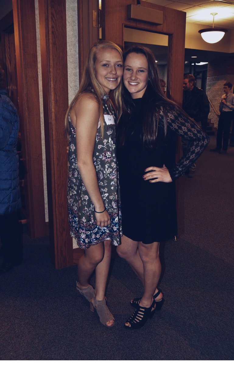 Sarah_Cavil's tweet photo. Happy seventeenth Kaitlyn💕💕 can’t wait to celebrate tomorrow!! Love u sooo much and all of our mems together, can’t wait for summer with you🎉🎉❤️ https://t.co/ma5NtxADmU