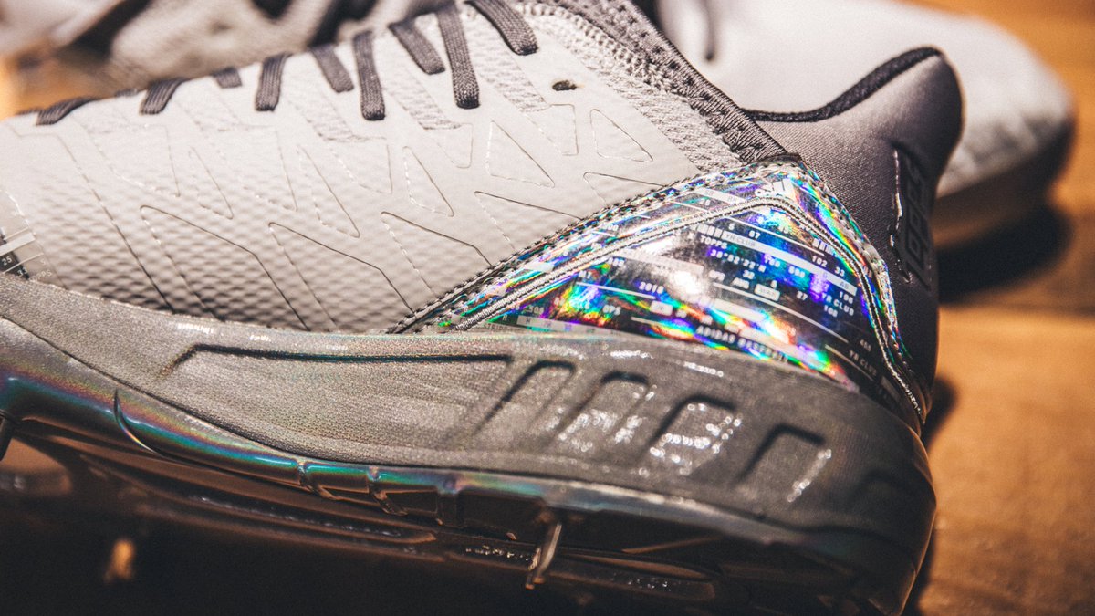 adidas topps baseball cleats