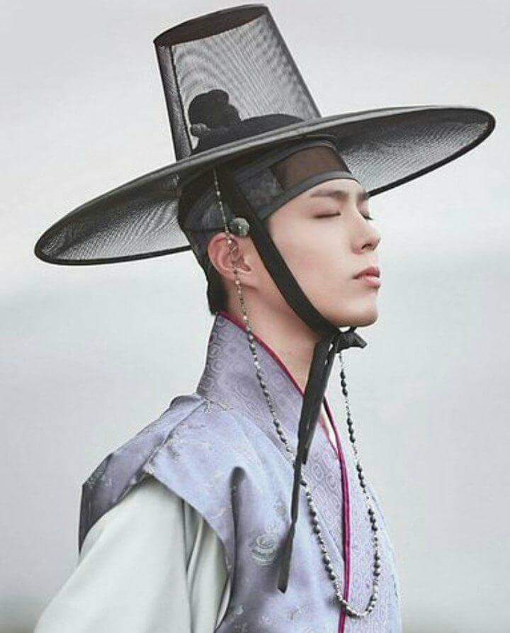 yramyoj9393's tweet photo. 15/16 "IfΒ you face a very difficult situation and must let go of something, it must not be me. Can you promise me?β -Crown Prince Lee Yeong ππ
D-1 till #HappyBogsDay #HappyBogumDay616 https://t.co/uQkr8NqcAB
