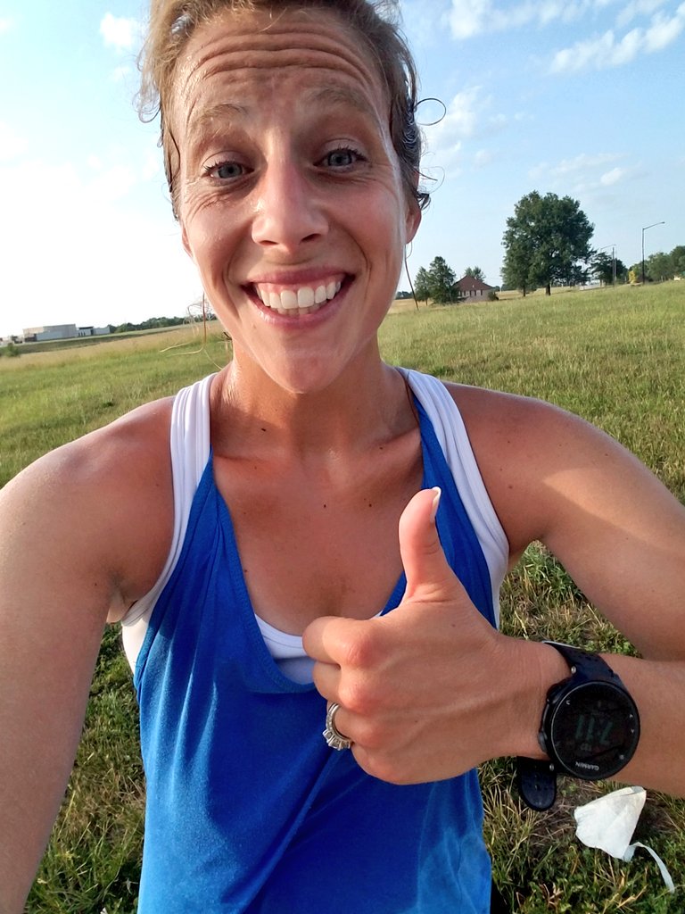 Thankful to get a 7.5mi #tempo run in 2nite. Both kids are sick w/ strep & this mama needed a good run. I felt strong 💪 #stressReliever #NAFlagVisor #SquadRunner #CheaperThanTherapy #MamaNeedsABeer #MotherRunner