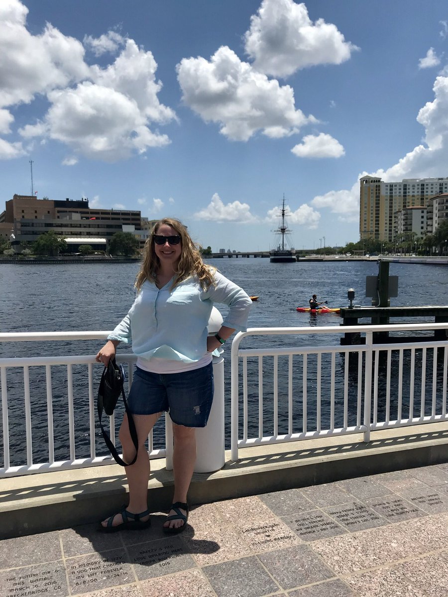 MrsSeverson's tweet photo. Soaking in the sun and learning at the AP Psychhology Reading in Tampa...can’t wait to bring back the new knowledge I’ve learned from this experience 📝 #neenahpsych #nahlearns https://t.co/mVxJOATGZW
