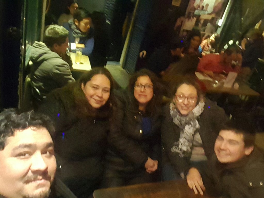 Instalados en @granrefugio #comediasolidaria ... una noche de humor y solidaridad