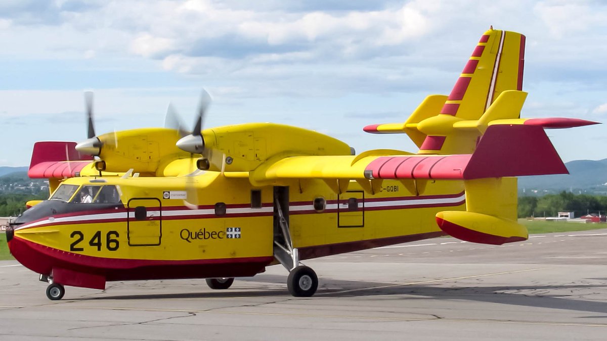 Mark__Brandon's tweet photo. VIDEO: #QuebecGovernment #Canadair #CL415 departing &amp; landing @QuebecYQB! This is my first time seeing the CL415T, i have gotten the CL215P before! Isnt she a beauty? :D 

Video: https://t.co/49YG2G3kz1 https://t.co/TJAb4qntgU
