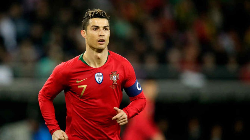 Versus_tips's tweet image. Mañana se viene el primer gran enfrentamiento en #Rusia2018 
¿Quién ganará?

RT - Portugal 🔁
FAV- España ❤️