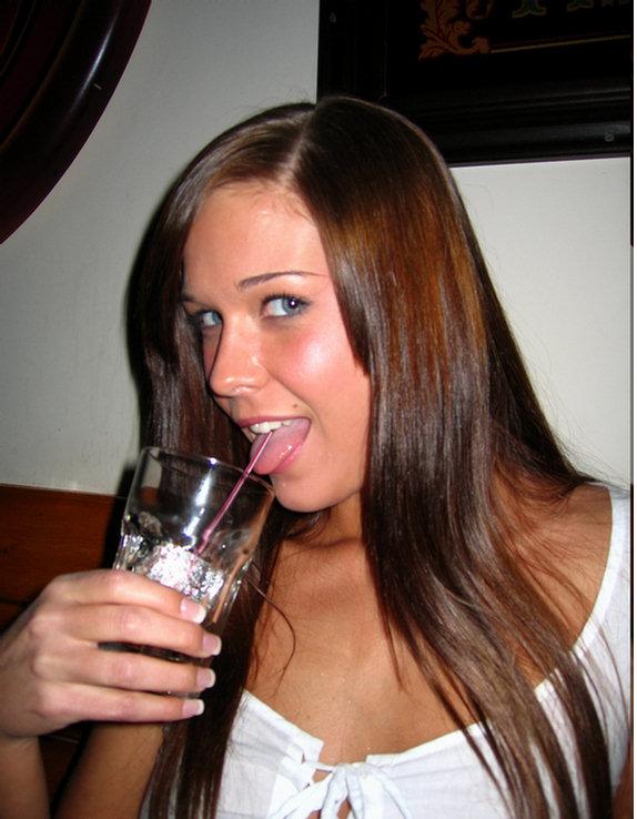 When the straw becomes sexy in your mouth 😋😋😝👄👅