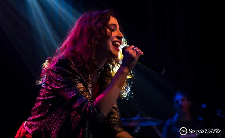 PlanetaEnter's tweet photo. #AgendaPlanetaria⚡️🚀> #IMPERDIBLE‼️> En estas #VacacionesDeInvierno vuelve @HUVRock a @UsinadelArte con la genial @Herrerodaniela para meterle #Rock a tus #Vacaciones! cc @daniherreroINFO @CercaDH @atuladodh #Venite https://t.co/LO1t5bu105
