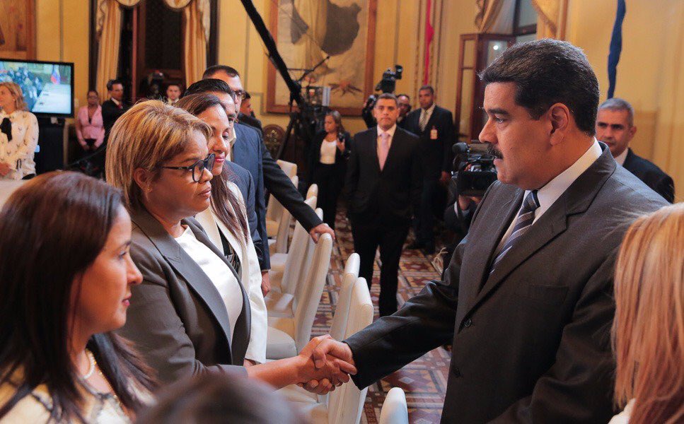 Gracias pdte. <a href="/NicolasMaduro/">Nicolás Maduro</a> ¡Nuestra Revolución es profundamente feminista! Y juntas con responsabilidad, asumimos y nos comprometemos en seguir fortaleciendo nuestras políticas, porque las mujeres somos sinónimo de lucha y amor ¡Nos mantendremos siempre en la vanguardia!